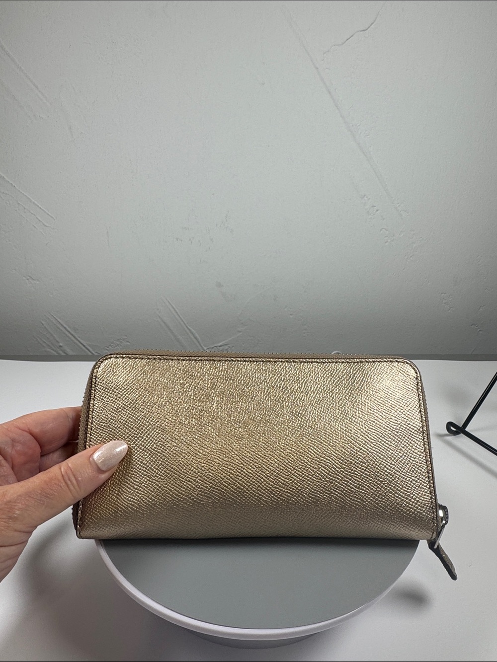 Coach Metallic Gold Leather Zip Long Wallet - Picture 2 of 9